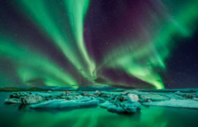 Iceland-Northern-Lights